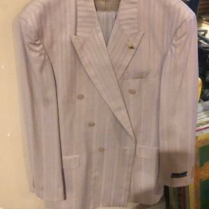 New Double Breasted 46L Men’s Suit.